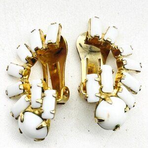 White Beaded Fan Earrings Clip On Gold Tone Classic Career Cosplay LARP Vintage